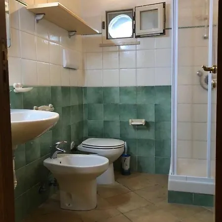 Casa Bella Con Terrazzo Sul Mare 펜션 *